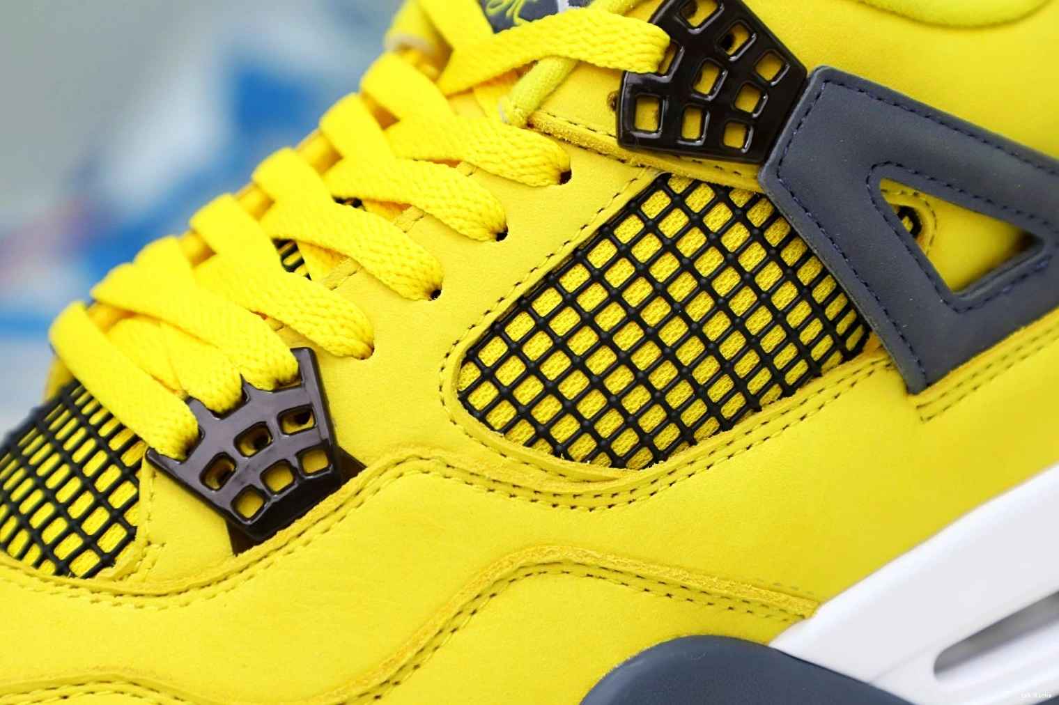 1st Kicks Shoes 4 Kimikick 1992 'LIGHTNING' AIR RETRO AIR JORDAN JORDAN Affordable 1113